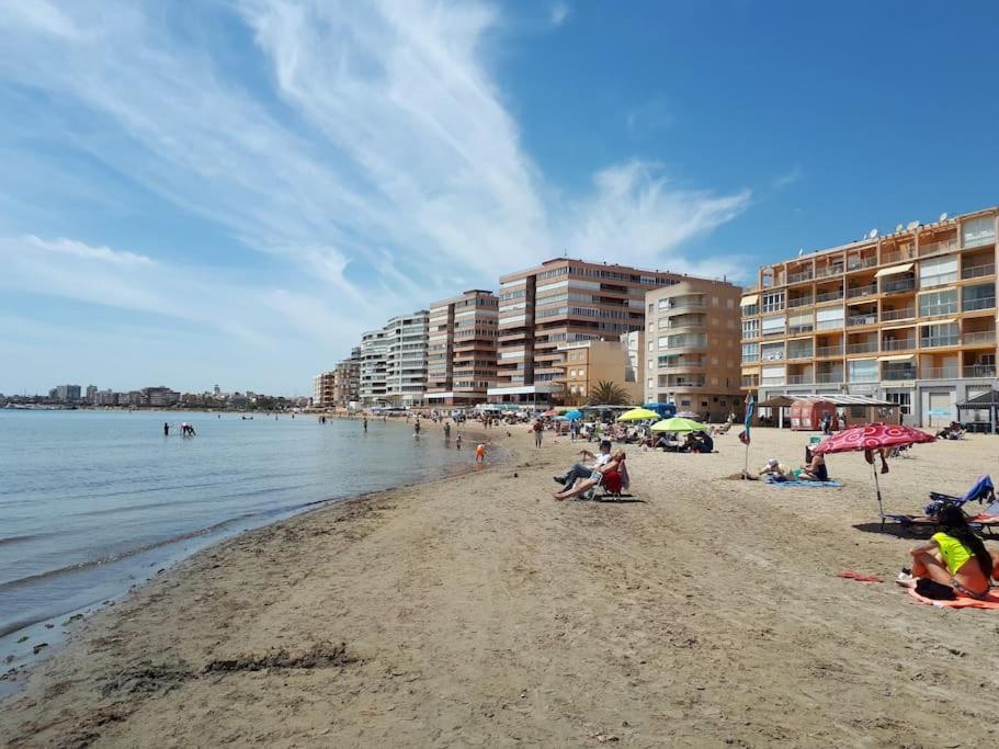 Apartament Flamingo Z Basenem Torrevieja Eksteriør bilde