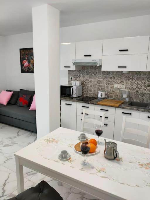Apartament Flamingo Z Basenem Torrevieja Eksteriør bilde